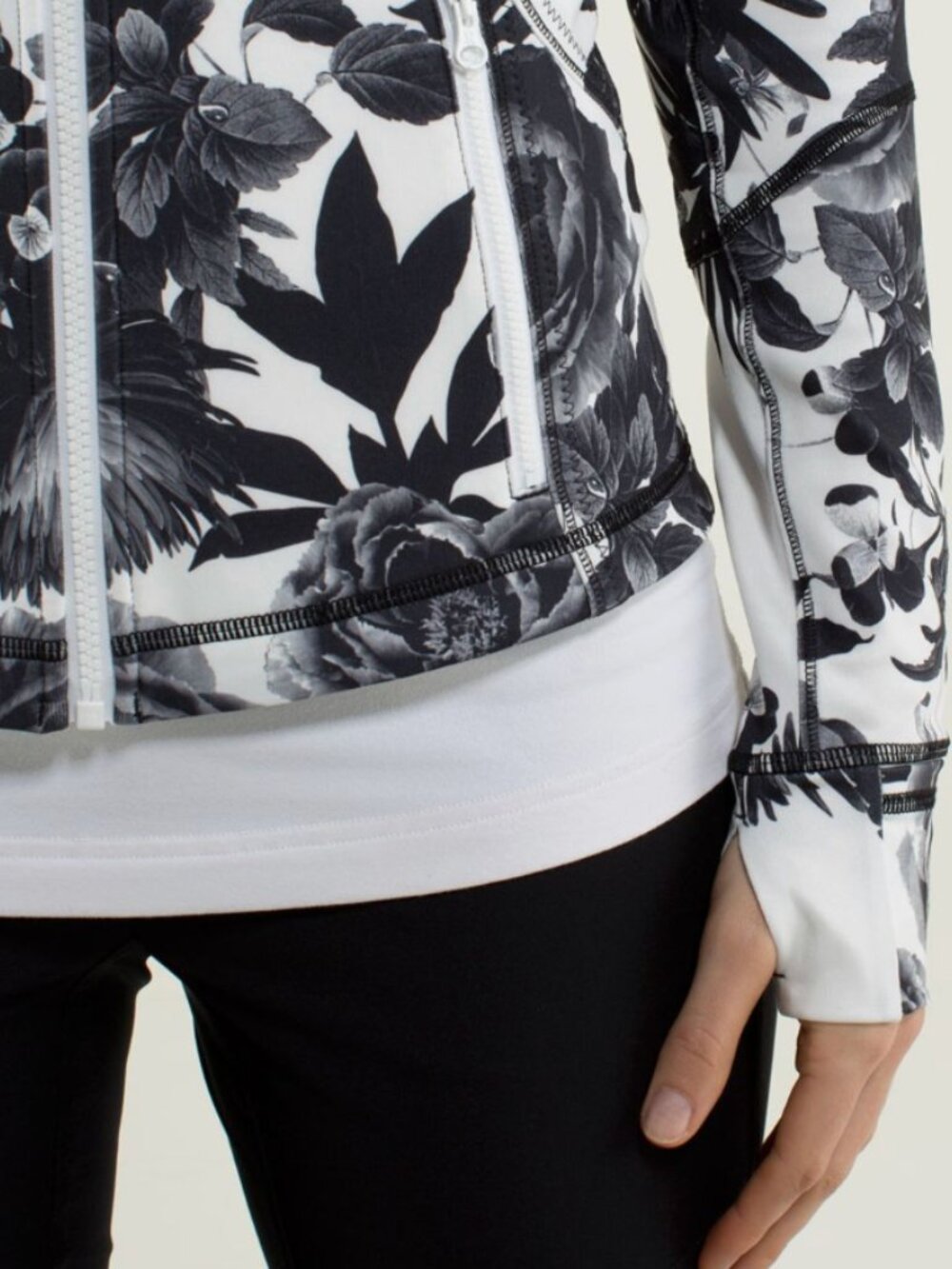 Lululemon Forme Jacket - Picture 6 of 10
